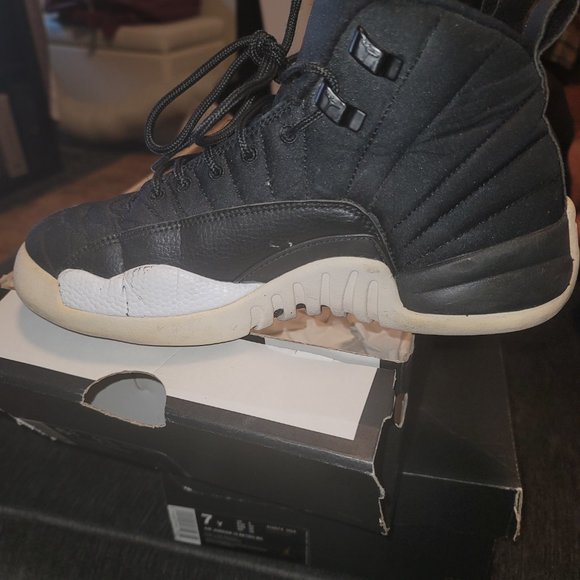 Air Jordan 12 Retro BG - Picture 4 of 5